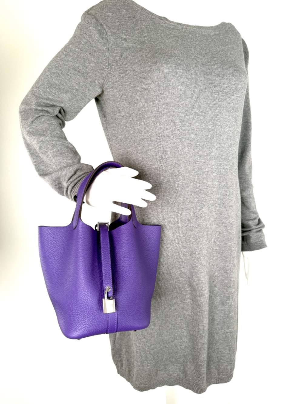 Authentic HERMES Picotin Lock 18 PM Purple Taurillon Clemence Satchel Top Handle - Picture 2 of 13